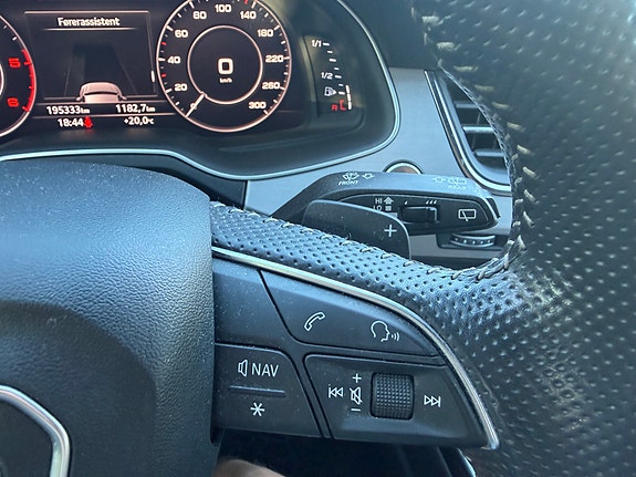 Audi Q7 20 of 30