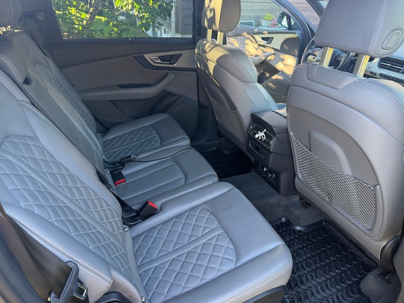 Audi Q7 11 of 30