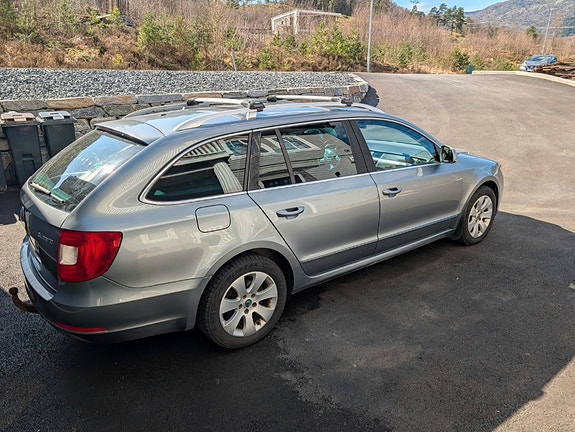 Skoda Superb 3 of 4