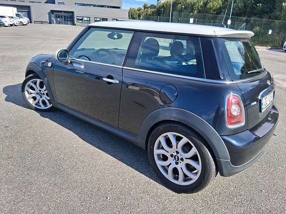 MINI Cooper 5 of 10