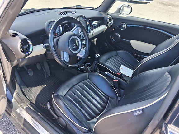 MINI Cooper 6 of 10