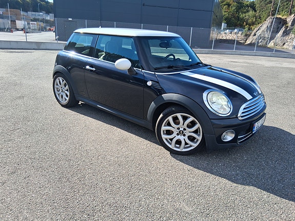 MINI Cooper 3 of 10