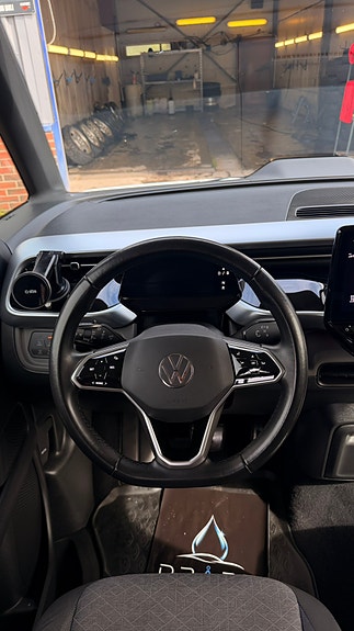 Volkswagen ID. Buzz 13 of 30