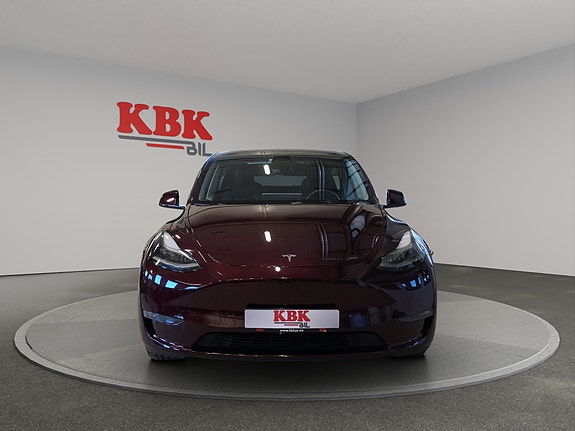 Tesla Model Y 2 of 30