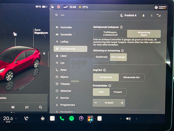 Tesla Model Y 29 of 30