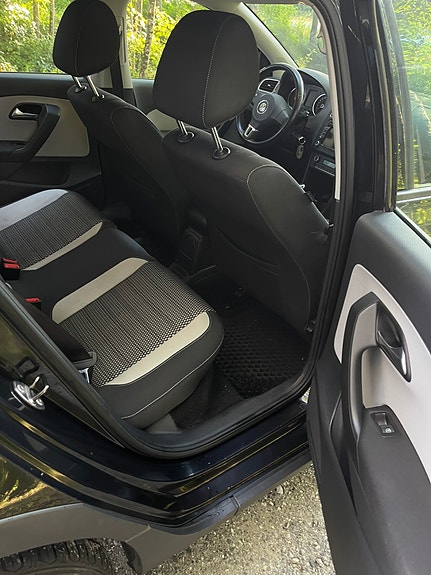 Volkswagen Polo Cross 13 of 30