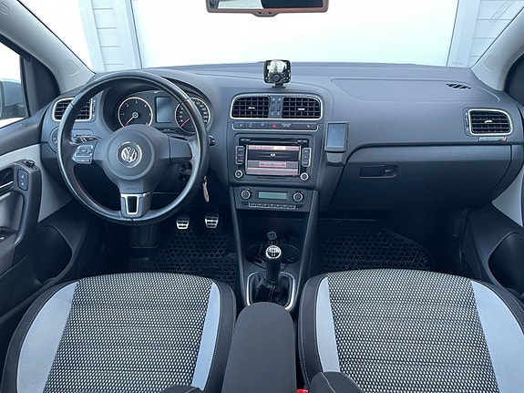 Volkswagen Polo Cross 20 of 30