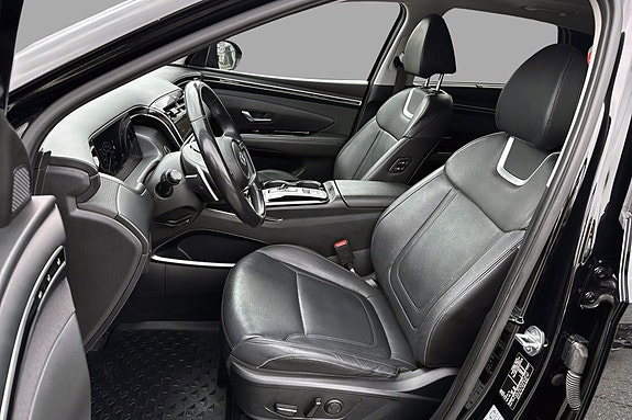 Hyundai Tucson 13 of 30