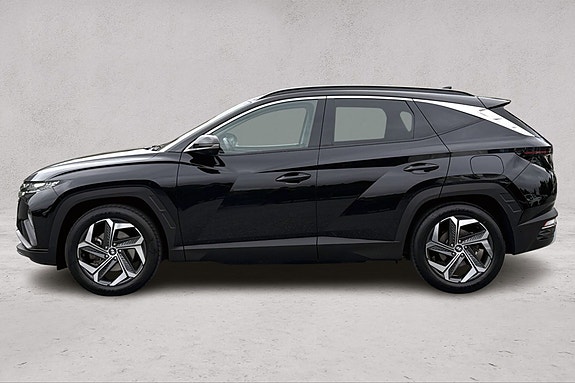 Hyundai Tucson 2 of 30