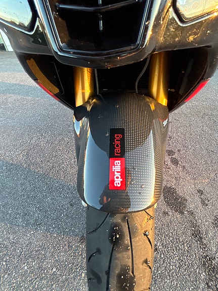 Aprilia RSV 1000 R factory 25 of 30