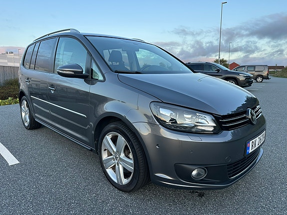 Volkswagen Touran 9 of 30