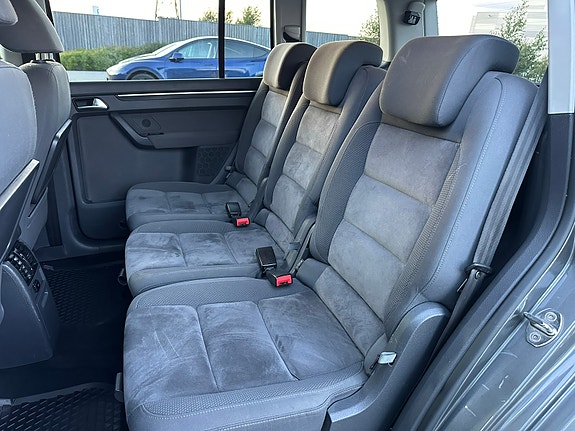 Volkswagen Touran 15 of 30