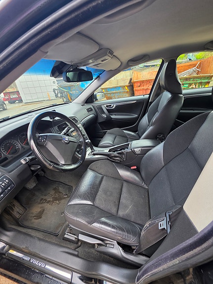 Volvo S60 7 of 12