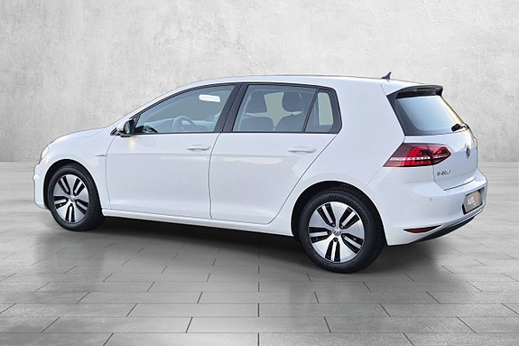 Volkswagen e-Golf VII 10 of 30