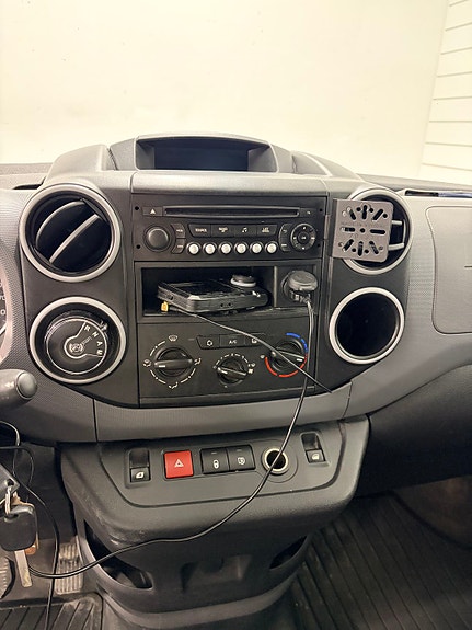Peugeot Partner 16 of 19