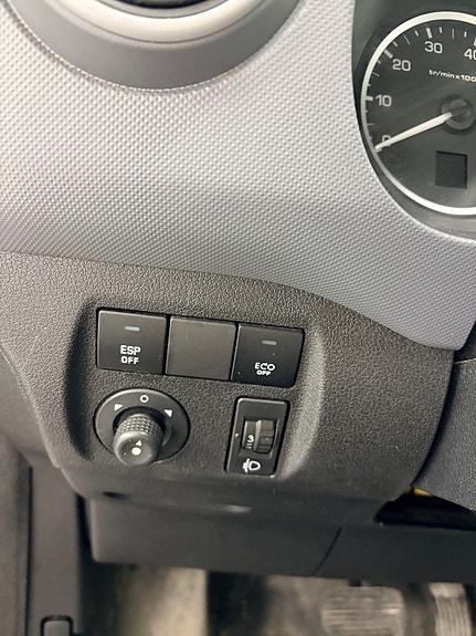 Peugeot Partner 17 of 19