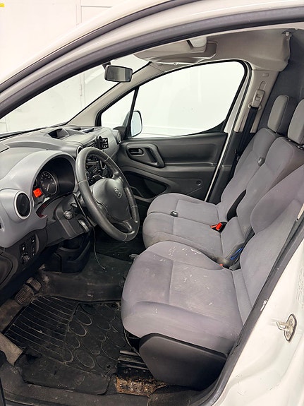 Peugeot Partner 14 of 19