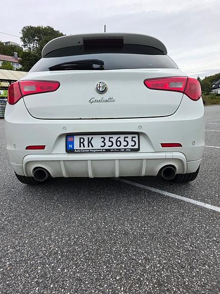 Alfa Romeo Giulietta 6 of 19