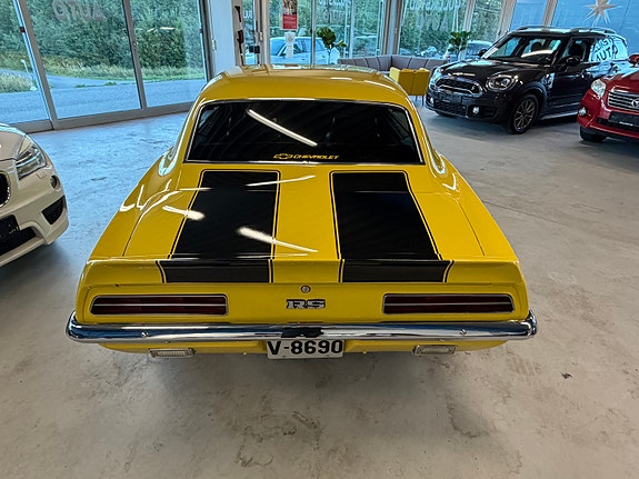 Chevrolet Camaro 14 of 30