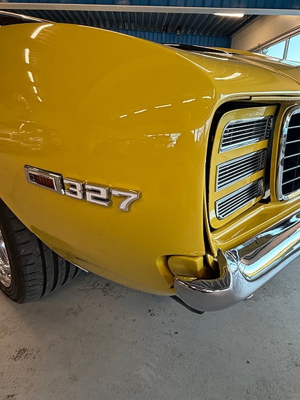 Chevrolet Camaro 27 of 30