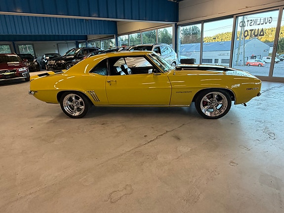 Chevrolet Camaro 7 of 30