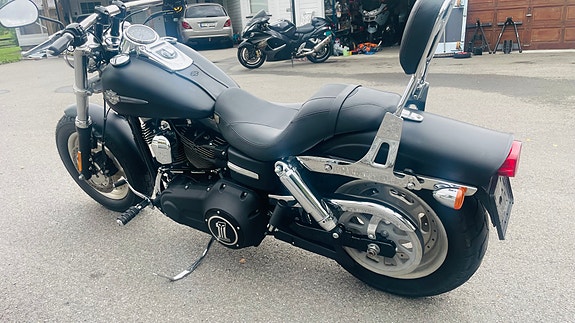 Harley-Davidson Fat Bob FXDF 21 of 30