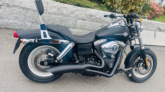 Harley-Davidson Fat Bob FXDF 12 of 30