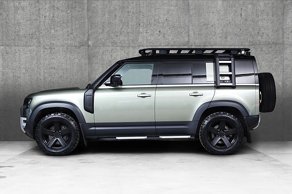 Land Rover Defender 110 8 of 30