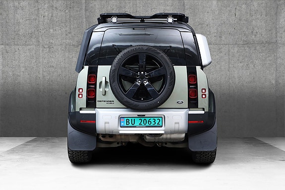 Land Rover Defender 110 9 of 30