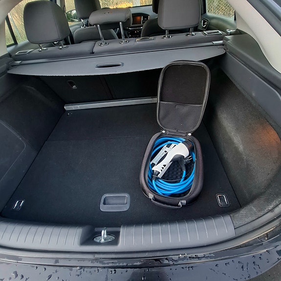 Hyundai IONIQ 18 of 21