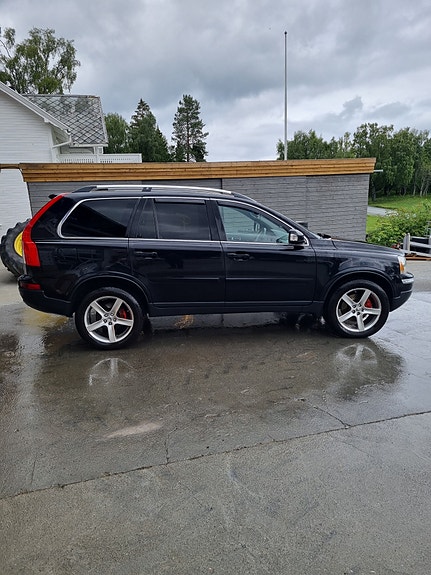 Volvo XC90 5 of 16