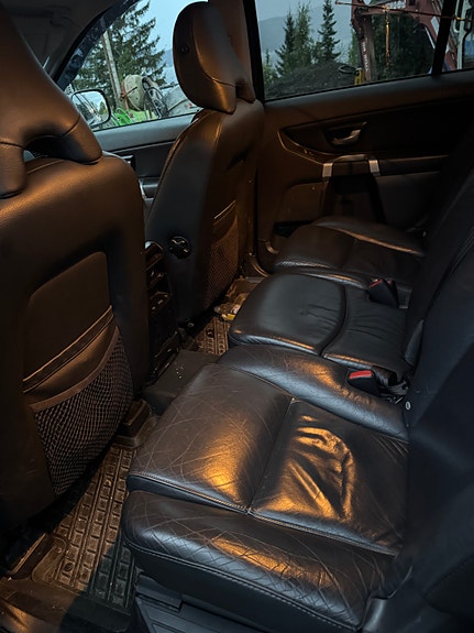 Volvo XC90 12 of 16