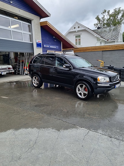 Volvo XC90 6 of 16