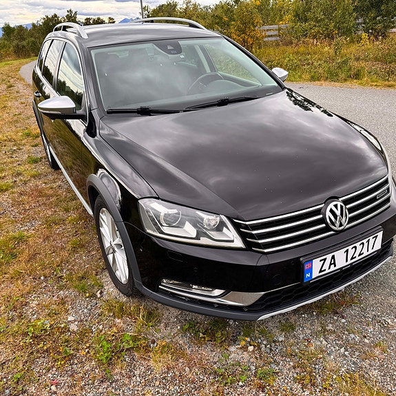 Volkswagen Passat 3 of 15