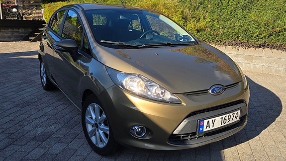 Ford Fiesta 8 of 27