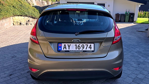 Ford Fiesta 5 of 27
