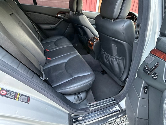 Mercedes-Benz S350 25 of 30