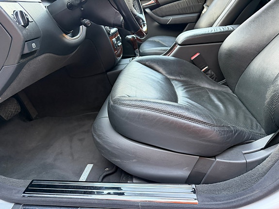Mercedes-Benz S350 14 of 30
