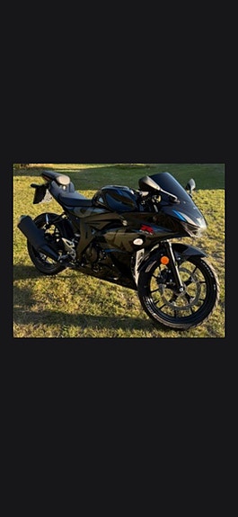 Suzuki GSX-R 125 5 of 15