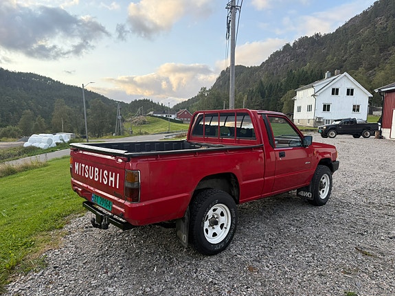 Mitsubishi L200 4 of 6