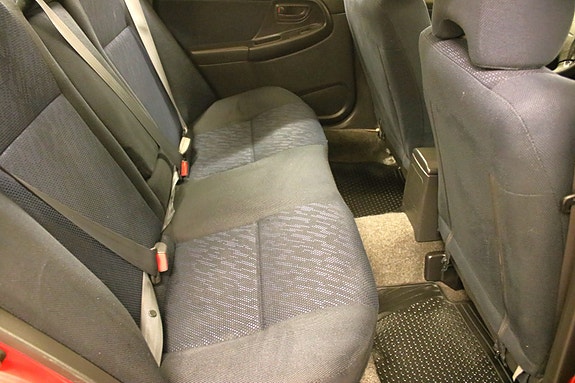 Subaru Impreza 10 of 13