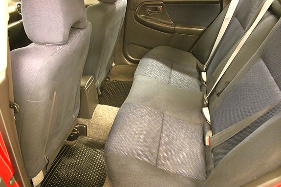 Subaru Impreza 9 of 13