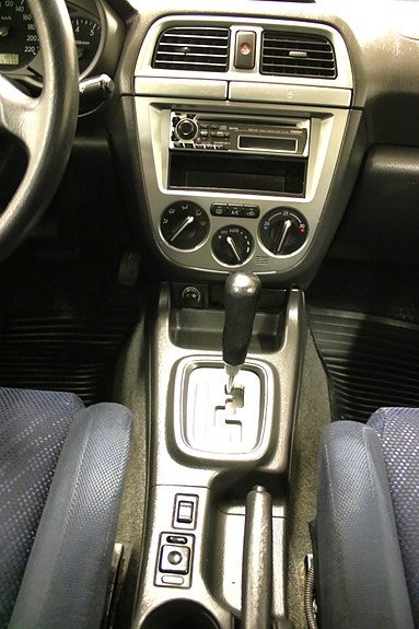 Subaru Impreza 13 of 13
