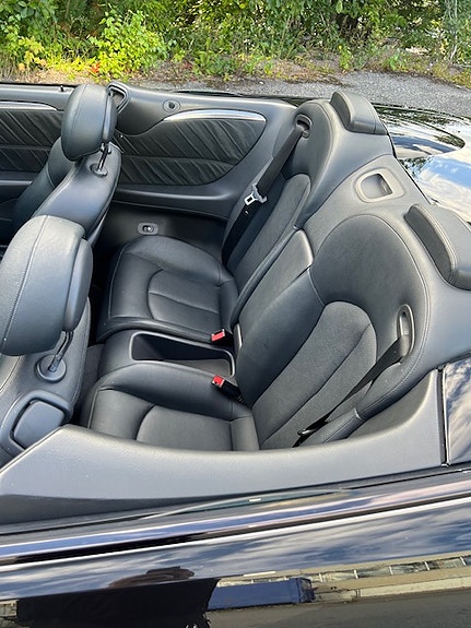 Mercedes-Benz CLK200 7 of 18