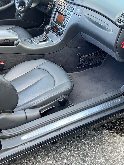 Mercedes-Benz CLK200 11 of 18