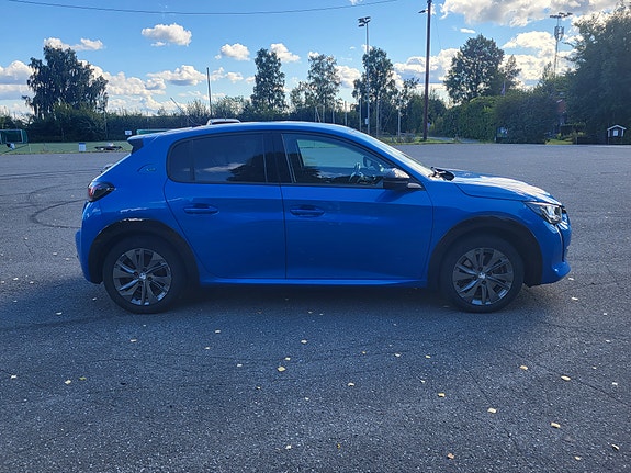 Peugeot 208 4 of 25