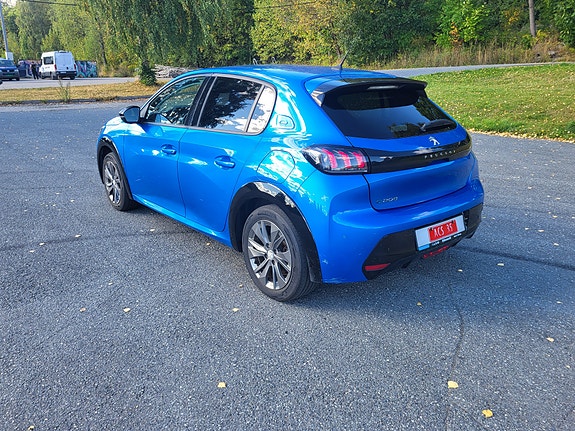 Peugeot 208 7 of 25