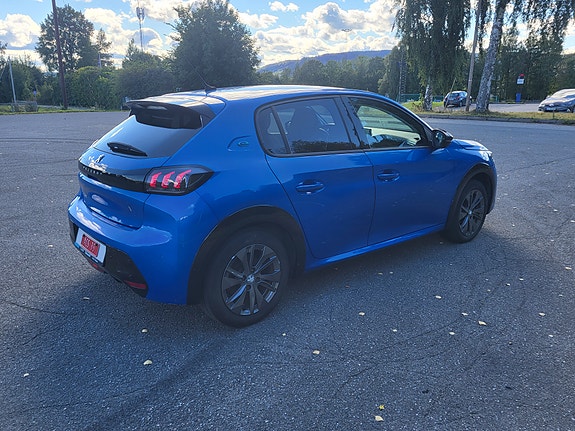 Peugeot 208 5 of 25