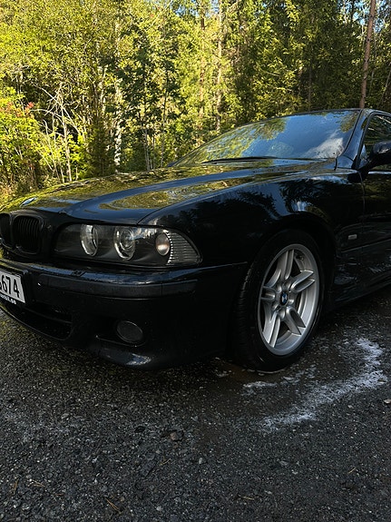 BMW 525d 9 of 16