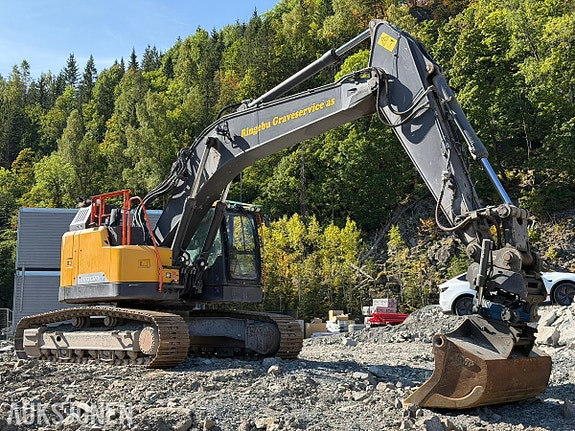 Volvo ECR355El 7 of 30